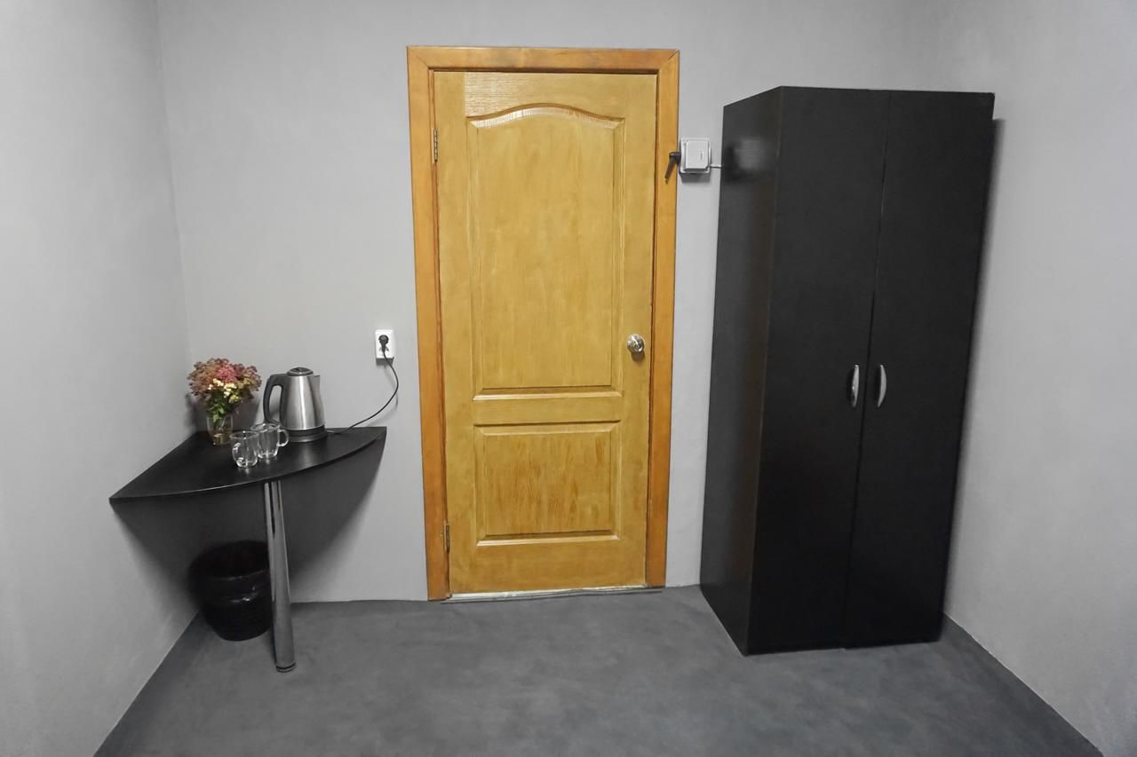 Хостелы Black Wood Киев-40