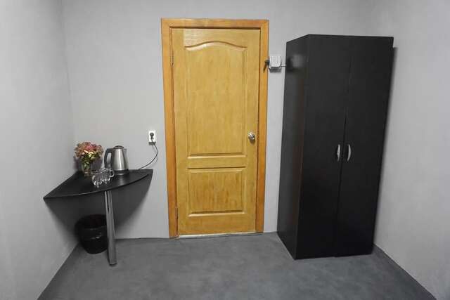 Хостелы Black Wood Киев-39